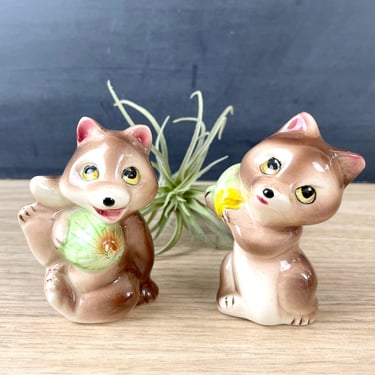 Fox with melons salt and pepper shakers - 1950s vintage 