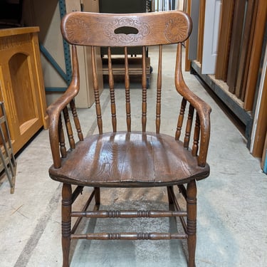 Antique Oak Arm Chair 19 x 22 x 36