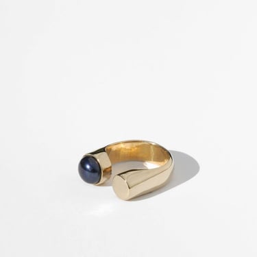 Tiro Tiro Libra Ring with Black Pearl on Garmentory