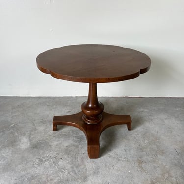 Vintage  Clover Shape Top Empire  Style  Side Table By  Grand Rapids Furniture 