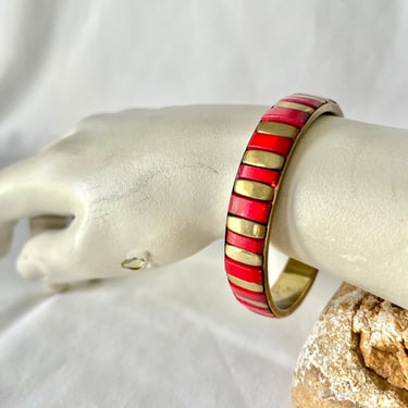 Vintage Bangle Bracelet, Brass and Red Lucite, Striped Design, 70s 80s 