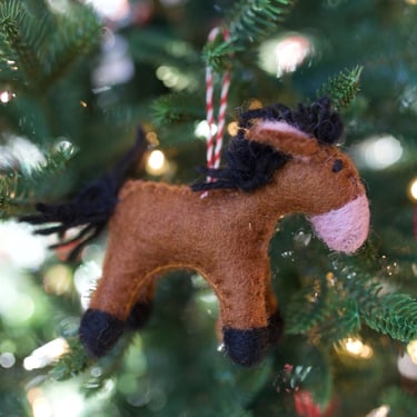 O4O Horse Wool Ornament