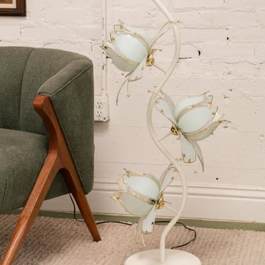 White Vintage Post Modern Lotus Lamp