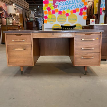 Vintage Mid Century Modern Desk with Contoured Brass and Wood Pulls