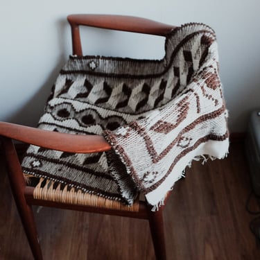 Vintage Wool Wall hanging / Table Runner / Tapestry - Weaving, Wall Hanging, Geometric Rug Blanket 