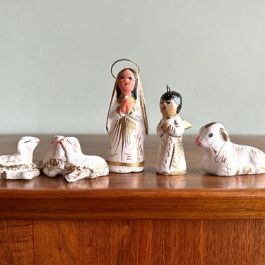 Vintage nativity replacement pieces / Mexican folk art chalkware creche / Christmas Xmas decor / Mary, angel and animals 