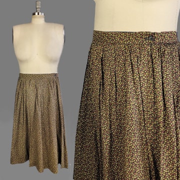 1940s Skirt / Calico Print on Black Cotton Skirt / Ranch Wear / Size X-Large Extra Large XL Plus Size 