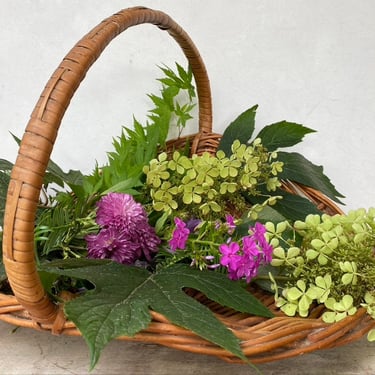 Vintage Gathering Basket, Wicker Trug, Wedding Flower Basket, Garden Basket, Bathroom Towel Basket, Spring Summer Decor 