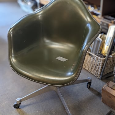 Vintage Green Plether Bucket Seat Rolling Chair