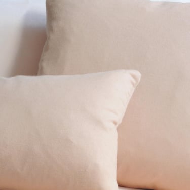 SMALL PLAIN CUSHION