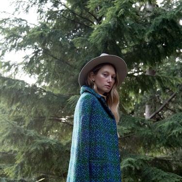 60s Mod Vintage Wool Cape with Pockets | Blue Green Psychedelic Button Front Wool Poncho 