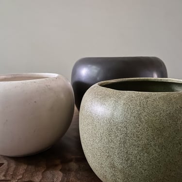 Sculptural  Orb pottery vase trio Gainey Style Vintage Handmade midcentury Studio planter architectural ikebana styling California 