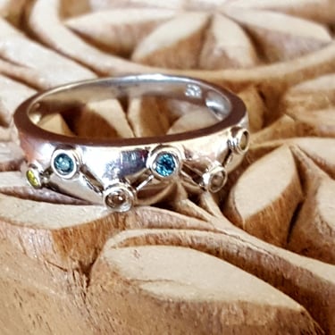 Sterling Gemstone Band~Stacking Band Sterling Silver 925~Vintage Stacking Ring~Delicate Ring~Multicolor Gems~Ladies size 7~JewelsandMetals. 