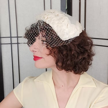 50s Ivory Close Hat w/Ruched Ribbon & Netting 