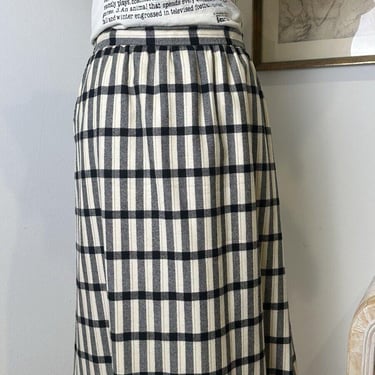 Vintage Black And White Plaid Wool Skirt | High Waisted MIDI Skirt | Classic Skirt | Fashion Skirt | Vintage 70s Midi Skirt | Gifts For Her 