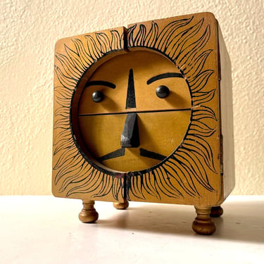 Vintage 70s Lion Face Musical Jewelry Box by Holiday Imports 