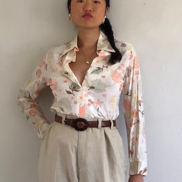 70s floral blouse / vintage cream pastel watercolor peach floral pointy collar nylon blouse | Medium 