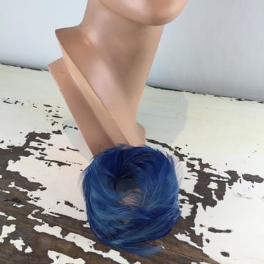 Adelaide Was Far From Coquettish - Vintage 1950s Royal Blue Feather Half Hat Band Fascinator 