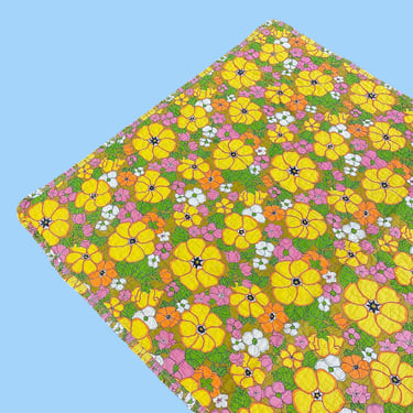 Vintage Floral Quilt 1970s Retro Twin Size 75x55 Bohemian + Flower Pattern + Quilted Blanket + Ruffle Trim + Kids Bedding + Boho Textile 