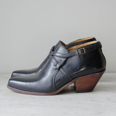 black leather cowboy boots | 70s vintage men's women's black ankle western booties | US size 8.5 