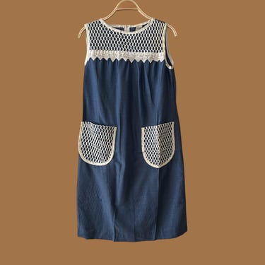 Deadstock Vintage 70s Dress with Pockets, 1970s House Dress, 70s Shift Dress 
