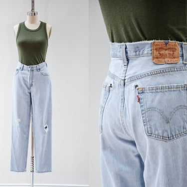 vintage Levi's 560 jeans | 90s vintage distressed thrashed frayed relaxed fit men's women's straight leg baggy boyfriend mom jeans 32x29 