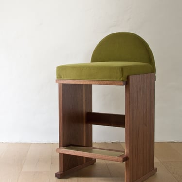 Block Stool - Round Back