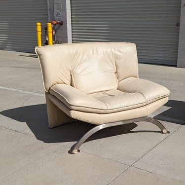 1980s Vintage Italian Cream / Beige Leather Side Chair | Postmodern | Made in Italy | Mid Century | Post Modern | MCM | Unique | Off White 