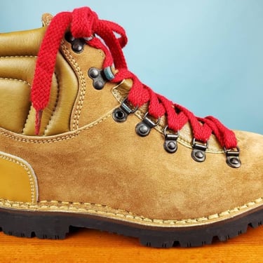 Women's hiking mountaineering boots deadstock from the 70s. Vibram lug soles heavy stitching chunky rugged suede indestructable. (W 10) 