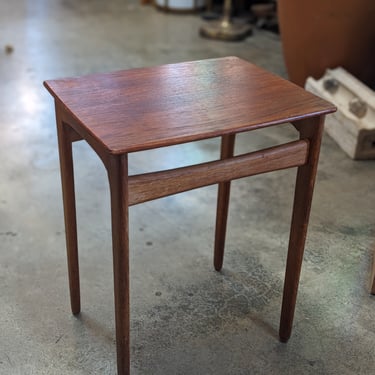 Vintage Danish MCM Hans Wegner Teak Side Table