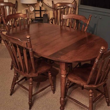 Heywood Wakefield  Maple Dining Table, 3 12" Leaves 2 Arm, 4 Side Chairs