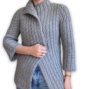 Hand Knit Womens Light Gray Chunky Cable Knit 100% Alpaca Ultra Soft Cardigan 
