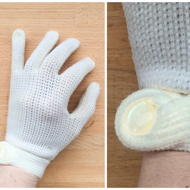 Vintage knit gloves with button detail 