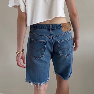 80s Levis 501 cut offs shorts / vintage Levis 501 faded soft cut off button fly jean shorts | 30 W 