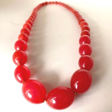 Art Deco Bakelite Necklace Vintage Pink Orange Bakelite bead Opera length necklace by BakeliteBa