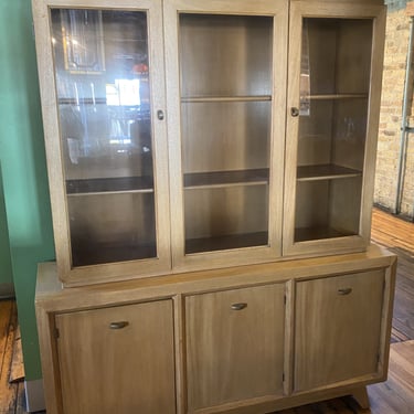 Blonde Short Hutch w 5 Doors