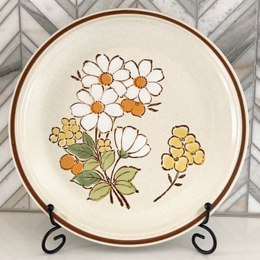 Floral Expressions Summertime Dinner Plates, Hearthside Stoneware, Set of 3, Retro White Daisy Flower Plate, Brown Rust Band, Vintage 