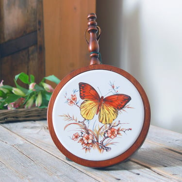 Vintage hot plate / ceramic and wood butterfly trivet / vintage trivet / cottage decor / retro kitchen / never used with tags 