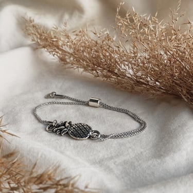 adjustable minimalist bracelet | stainless steel | pineapple connector | handmade bracelet | stackable jewelry | friendship bracelet 
