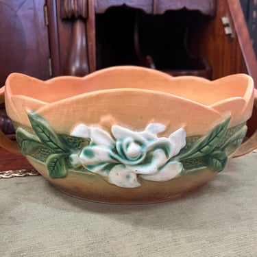 Authentic Roseville Gardenia Center Bowl #627-8” 