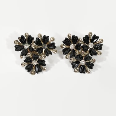 VINTAGE 1950's Black and Gold 3D Triple Flower Cluster Clip On Earrings | 50s Retro MCM Jewelry | VFG 