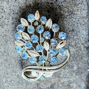 Vintage USNER Blue Rhinestone Brooch~50s Flower pin, Gifts for Her 