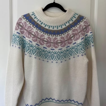 Vintage ivory and pastel mock neck pullover sweater 