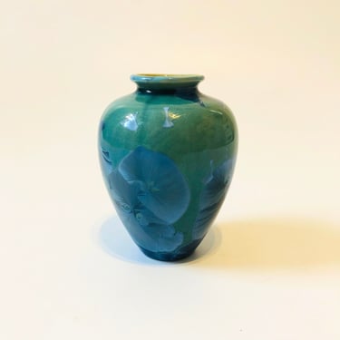 Blue Crystalline Pottery Vase 