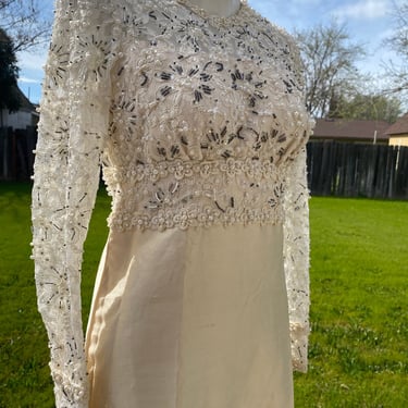 Vintage pearl WHITE beaded wedding, eggshell white wedding gown, bridal dress, lace embellished sequin formal dress, full length size small 