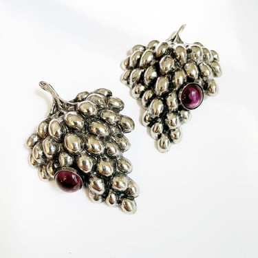 Vintage large silver grape earrings 