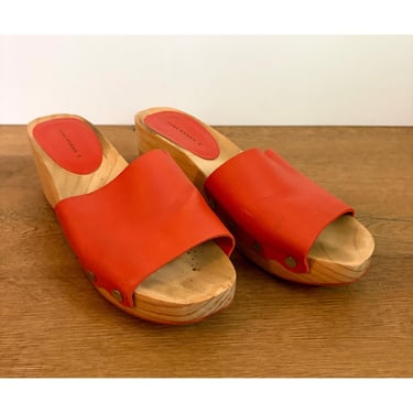 レディース 00SS PRADA heart motif mule sandals Y2K