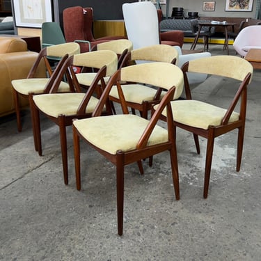 Rare Set of 6 Kai Kristiansen Model 31 Dining Chairs