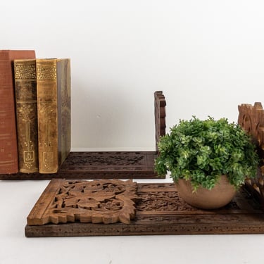 Carved Wood Tabletop Book Shelf, Sliding Book Rack, Expanding Book Stand, Desktop Book Storage, Boho Office Decor, Made in India 