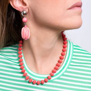 Fun Vintage 60s 70s 80s Pink Wood Bead & Twine Dangle Clip-On Earrings 